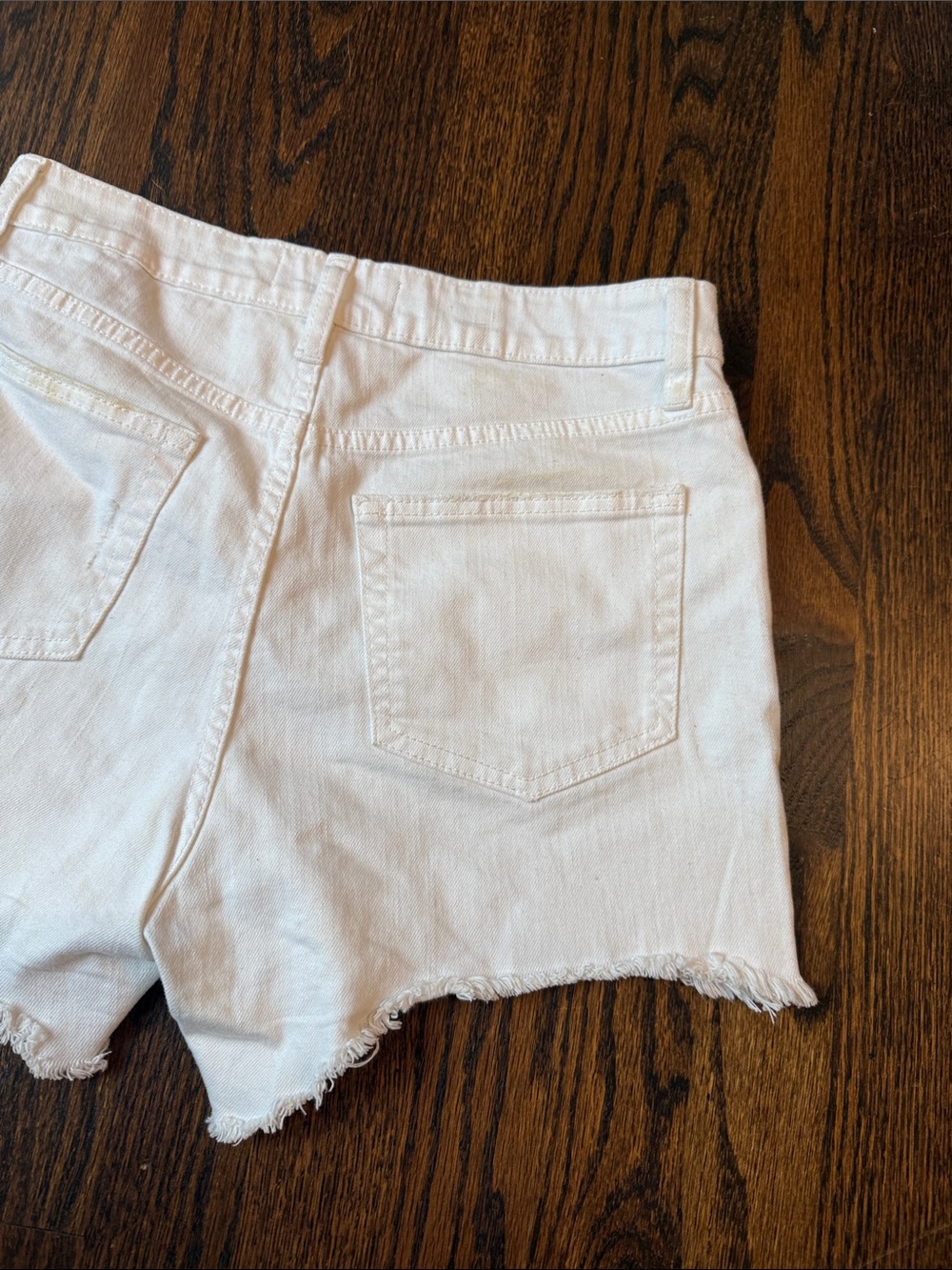 White Frayed Hem Women's Denim Shorts size medium - Picture 11 of 14